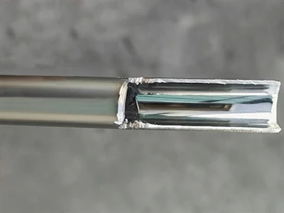 Lustruirea electrolitică vs. chimică: care este diferența?